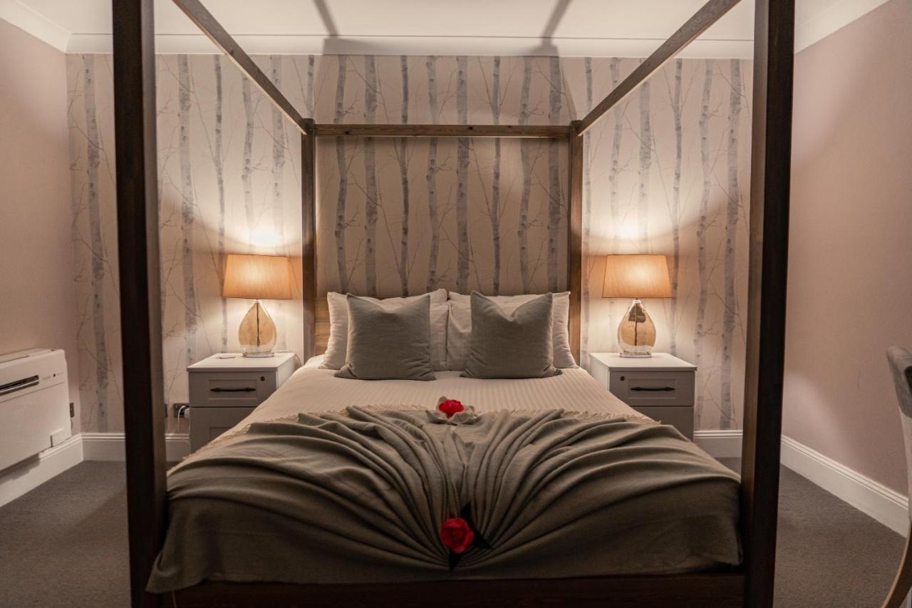 Le Pommier Otel Castel Dış mekan fotoğraf