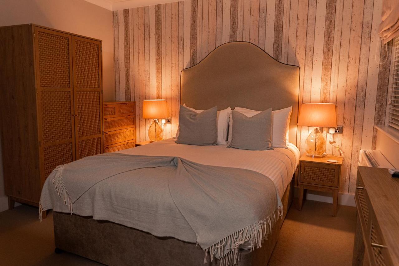 Le Pommier Otel Castel Dış mekan fotoğraf