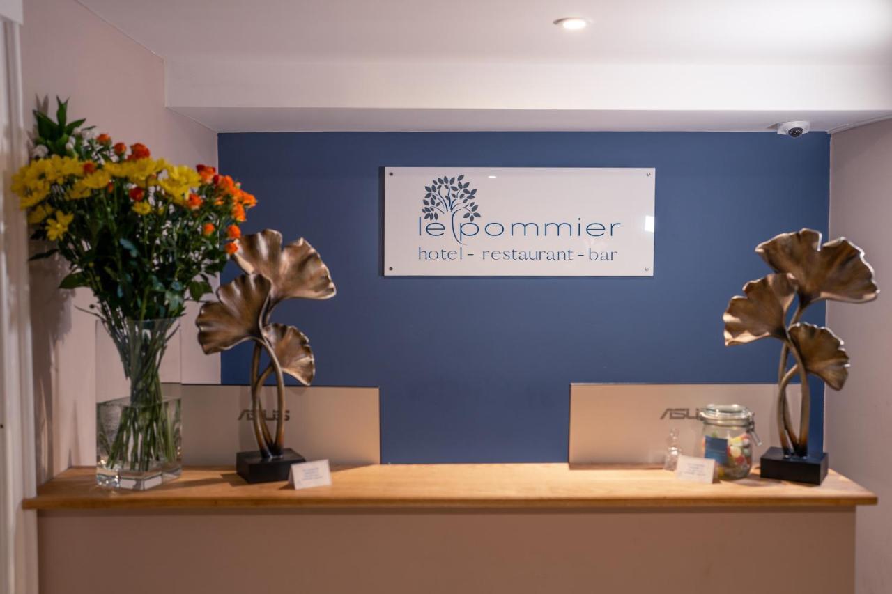 Le Pommier Otel Castel Dış mekan fotoğraf