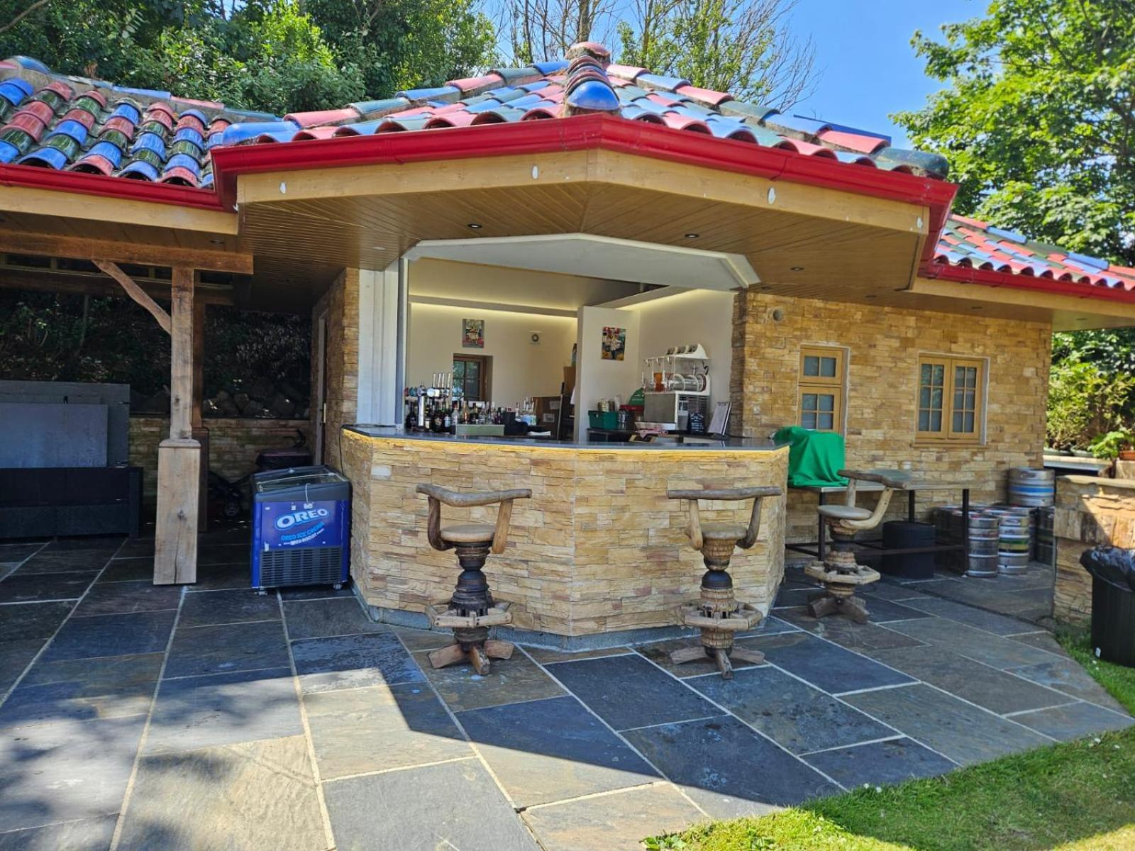 Le Pommier Otel Castel Dış mekan fotoğraf